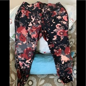 NWOT Livi Active 18/20W leggings